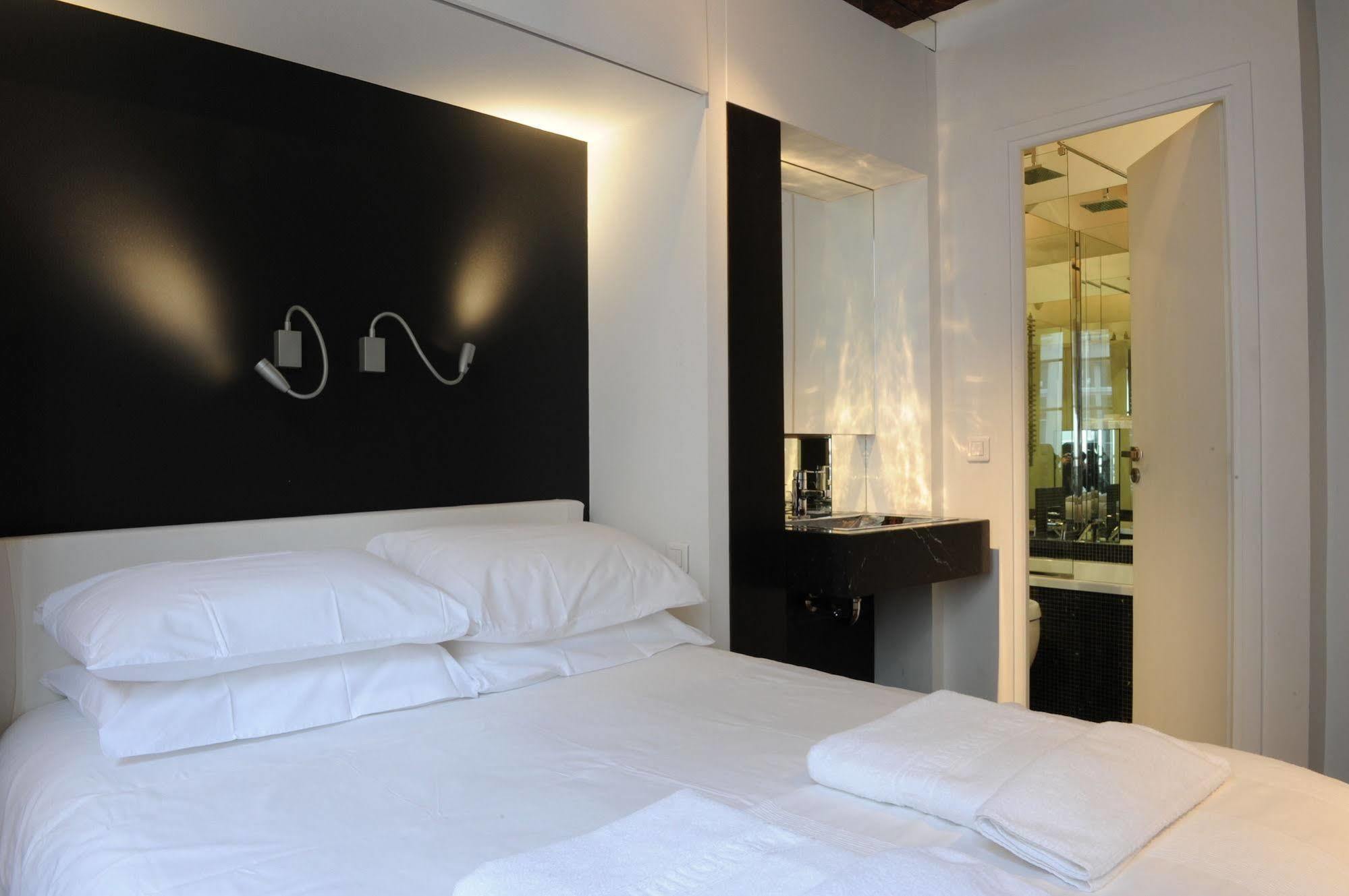 Boutique Hotel De La Place Des Vosges Paris Dış mekan fotoğraf